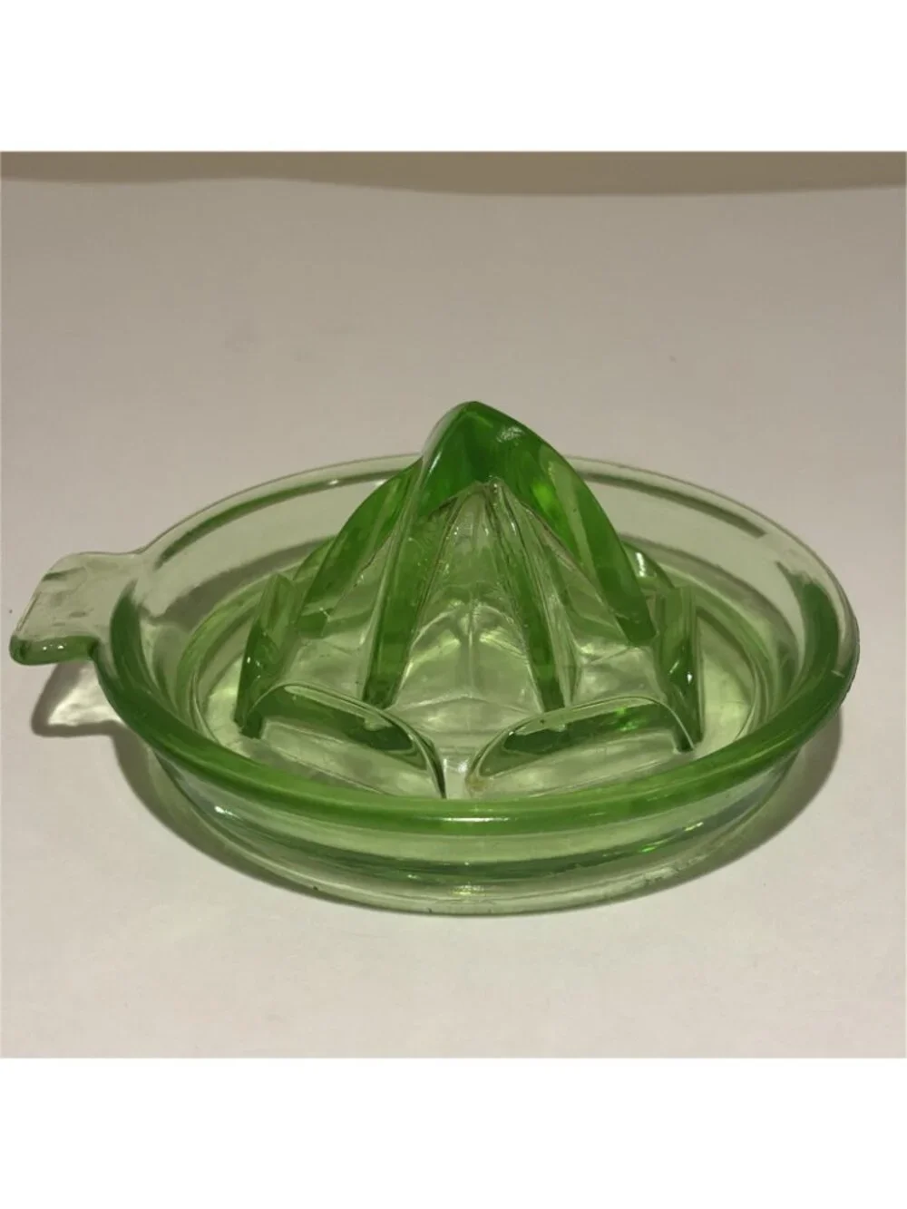 Vtg. Green Depression Glass Reamer Uranium Vaseline Citrus Squeezer Lemon Juicer